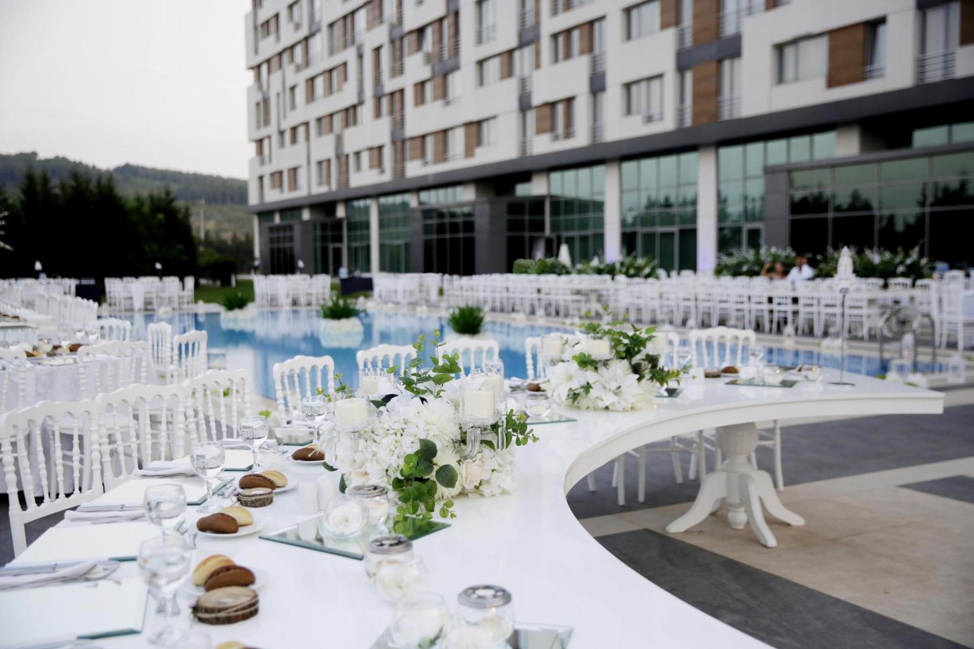Miracle Istanbul Asia Airport Hotel & Spa Luaran gambar Wedding reception at the hotel